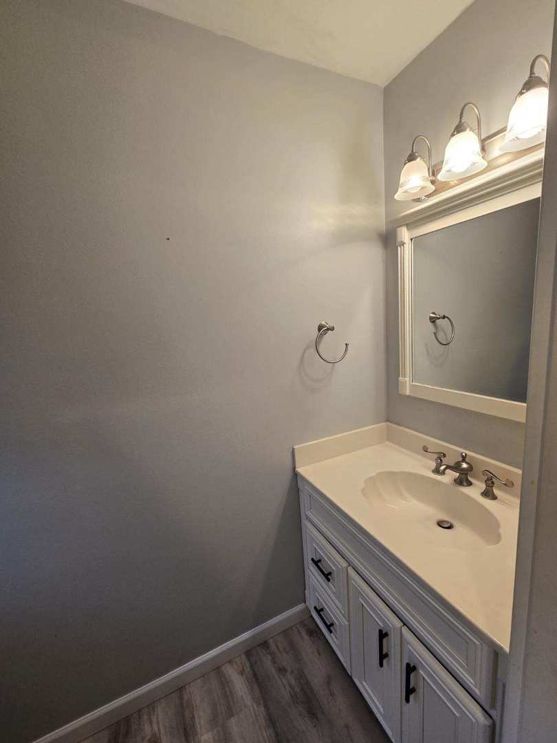 5109 Coachman Road Bettendorf, IA 52722 - Photo 8 of 26