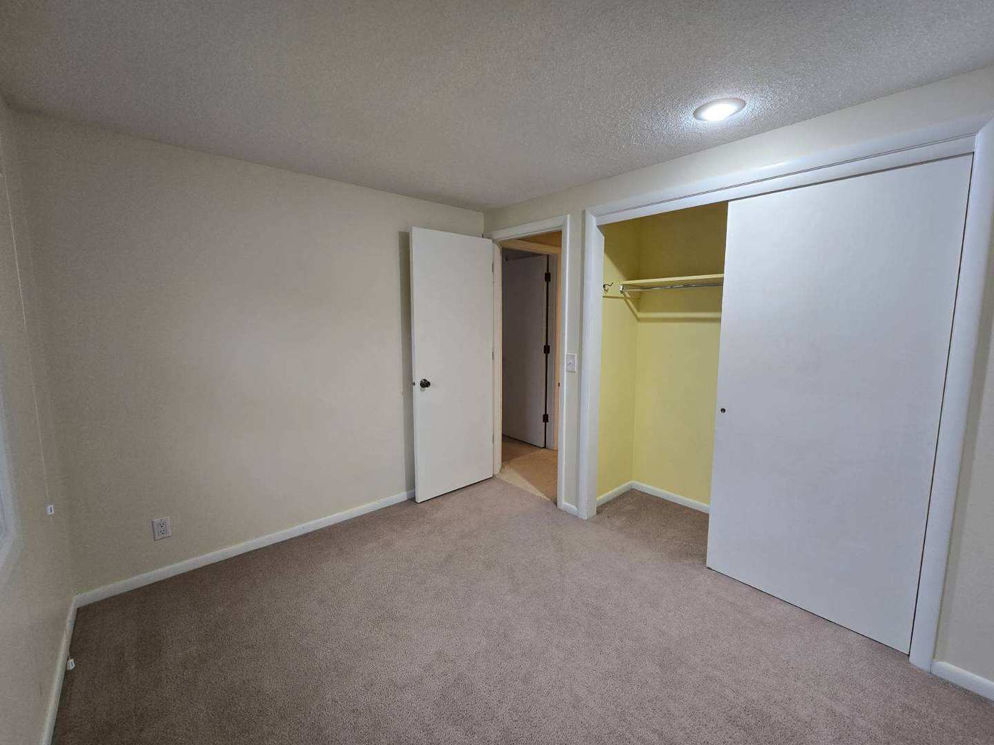 5109 Coachman Road Bettendorf, IA 52722 - Photo 10 of 26