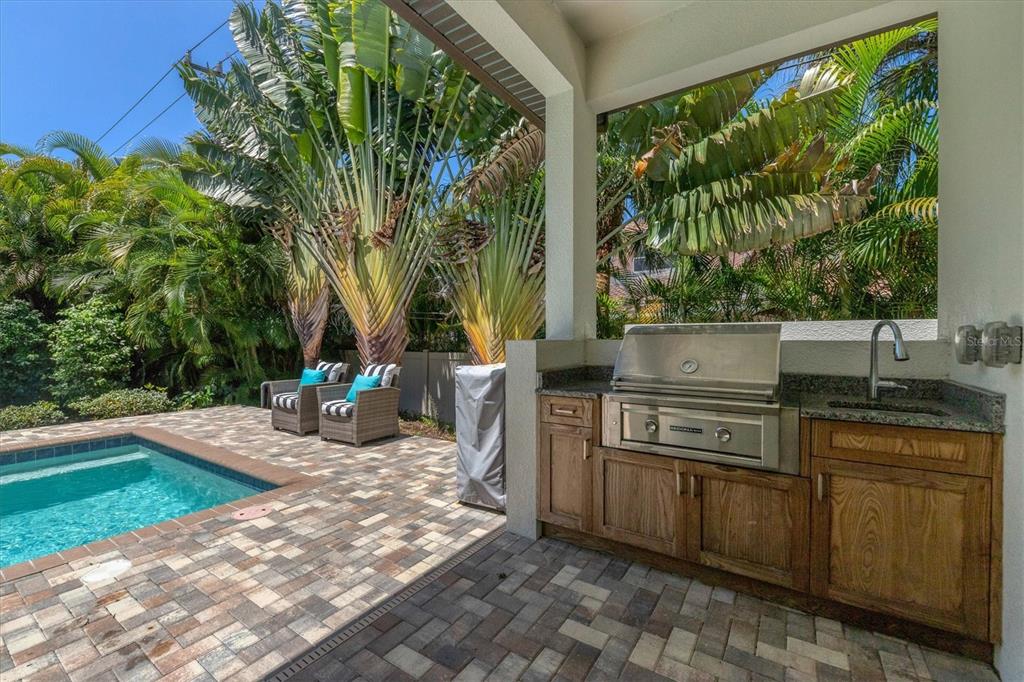 1614 Bay Road Sarasota, FL 34231 - Photo 49 of 51 Gallery Image 49