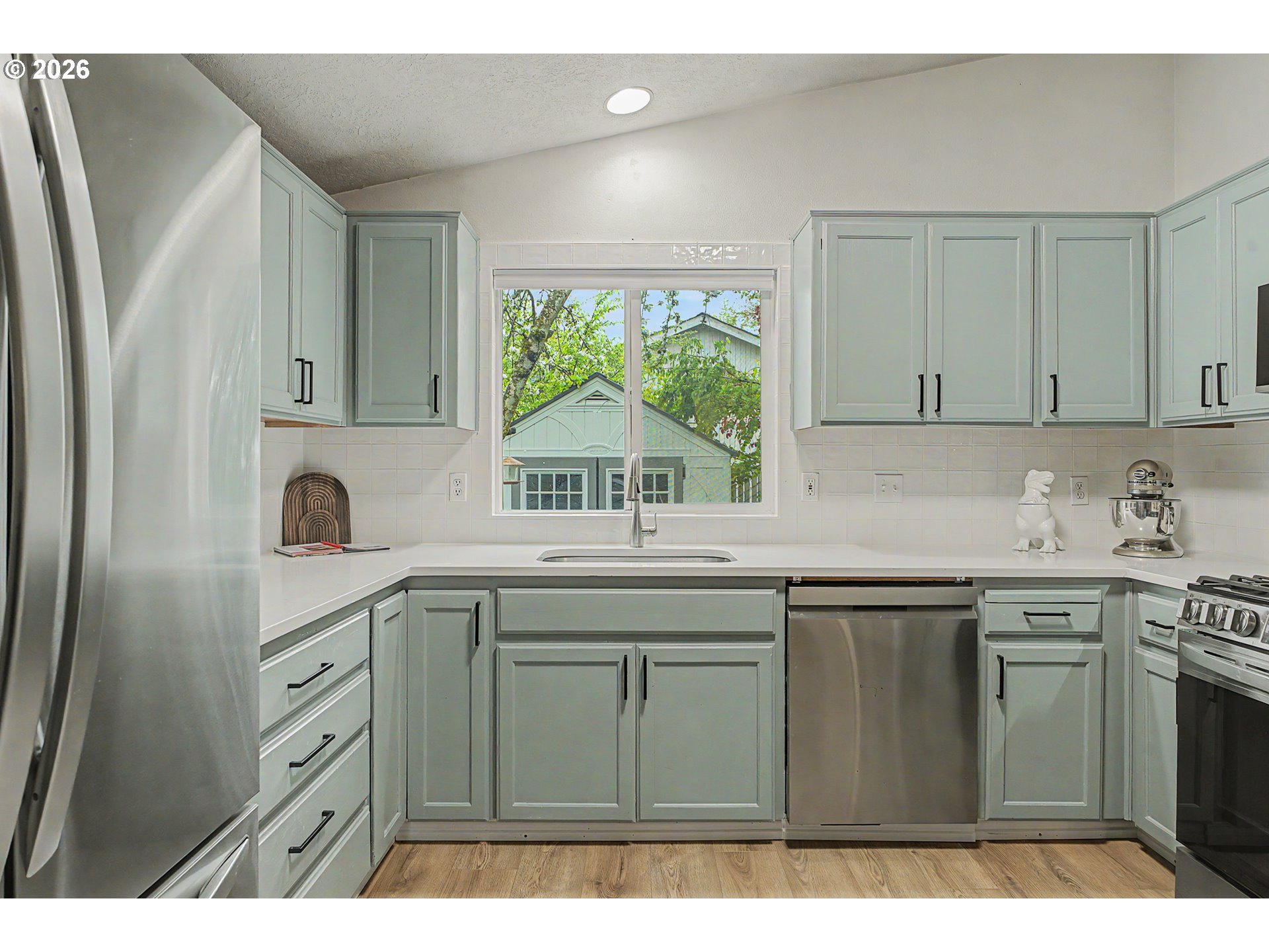 726 South Linden Street Cornelius, OR 97113 - Photo 13 of 27