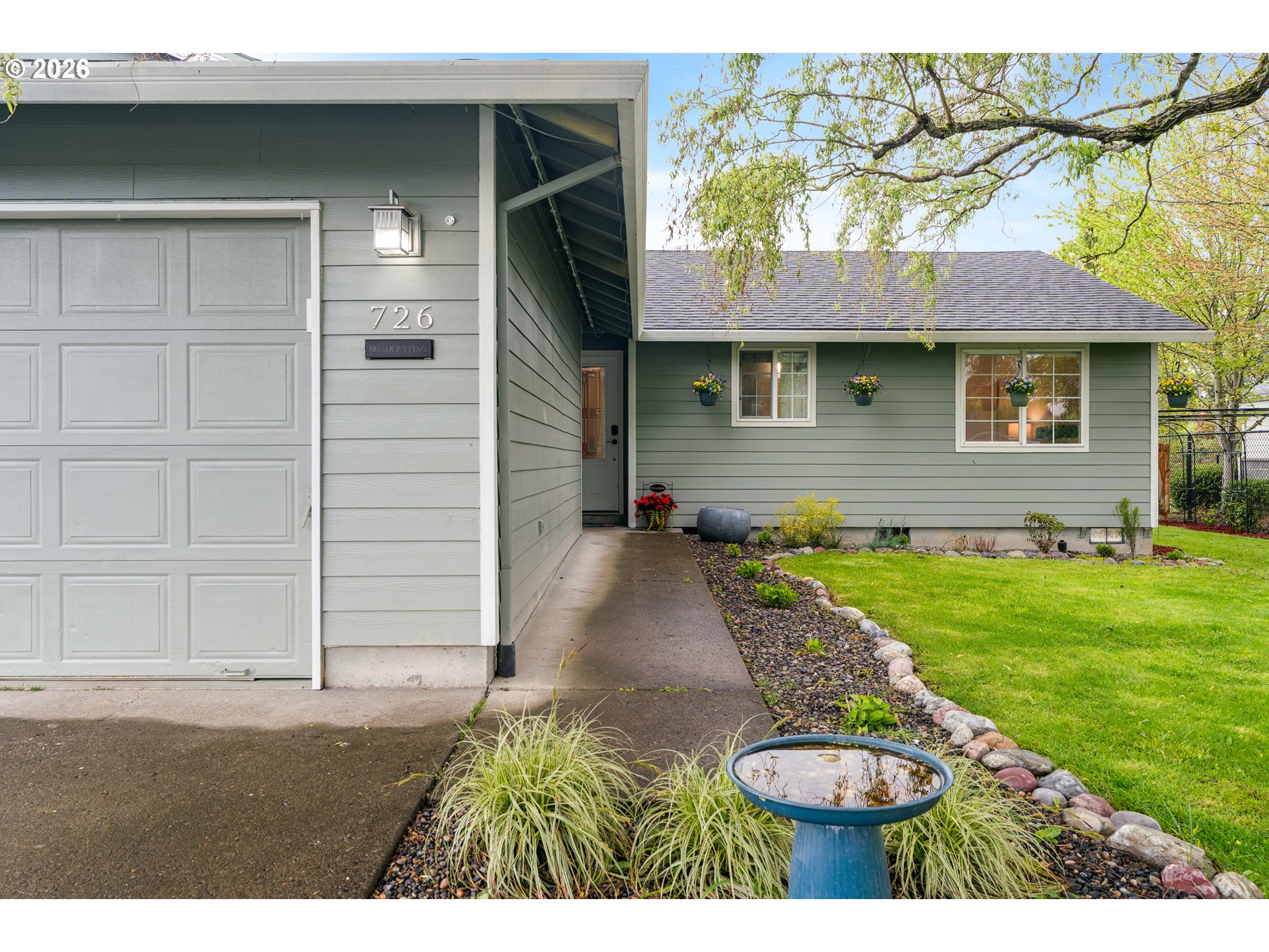 726 South Linden Street Cornelius, OR 97113 - Photo 2 of 27
