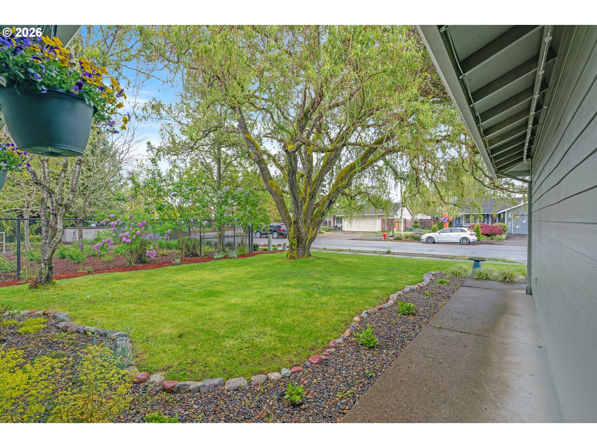 726 South Linden Street Cornelius, OR 97113 - Photo 3 of 27