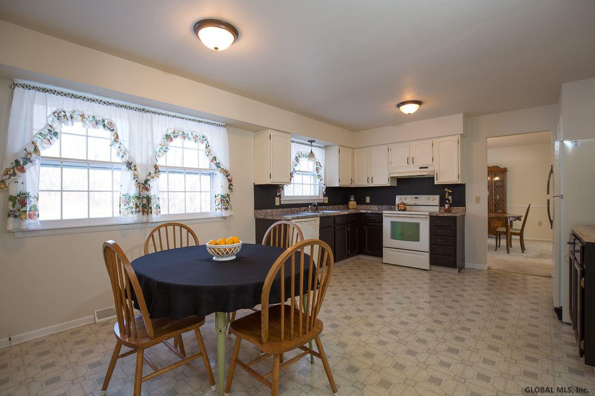 881 Riverview Road Rexford, NY 12148 - Photo 6 of 20 Photo 6