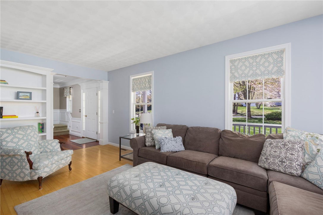 283 Castle Rocks Road Warwick, RI 02886 - Photo 5 of 48 Gallery Image 5