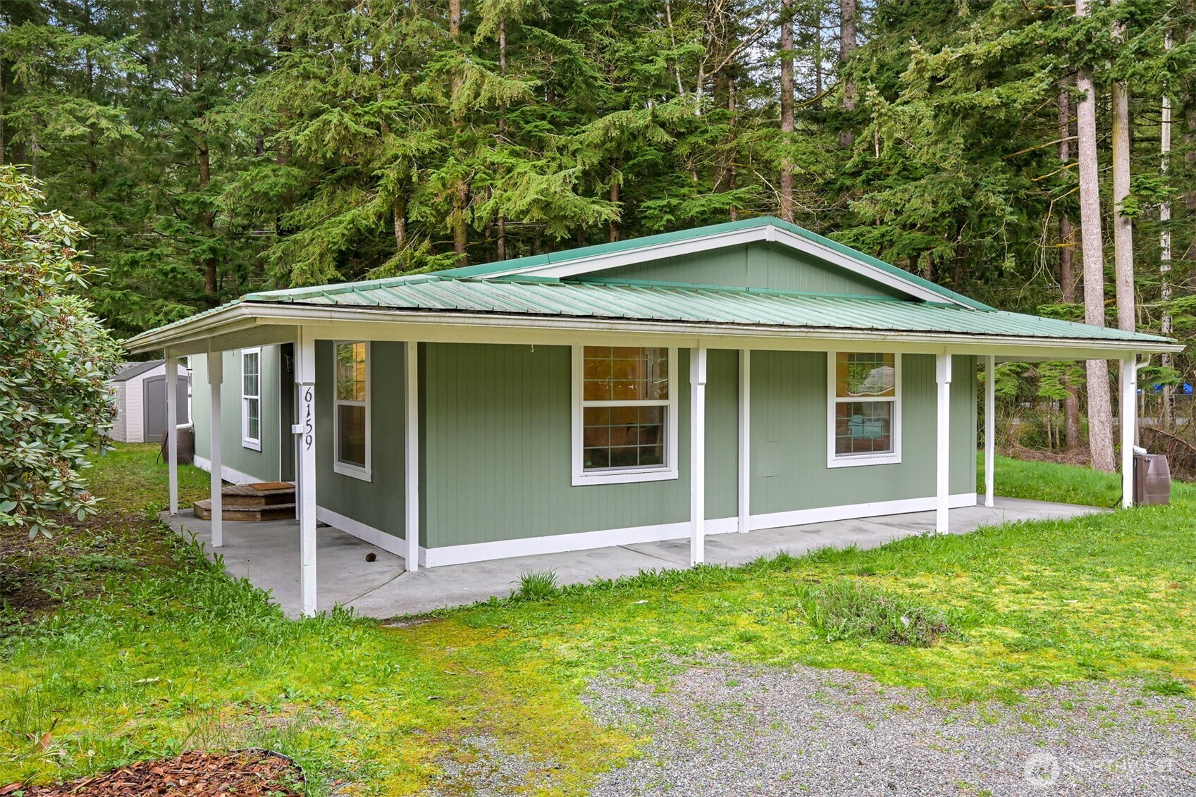 6159 Cedar Lane Maple Falls, WA 98266 - Photo 3 of 31 front view of house with a yard