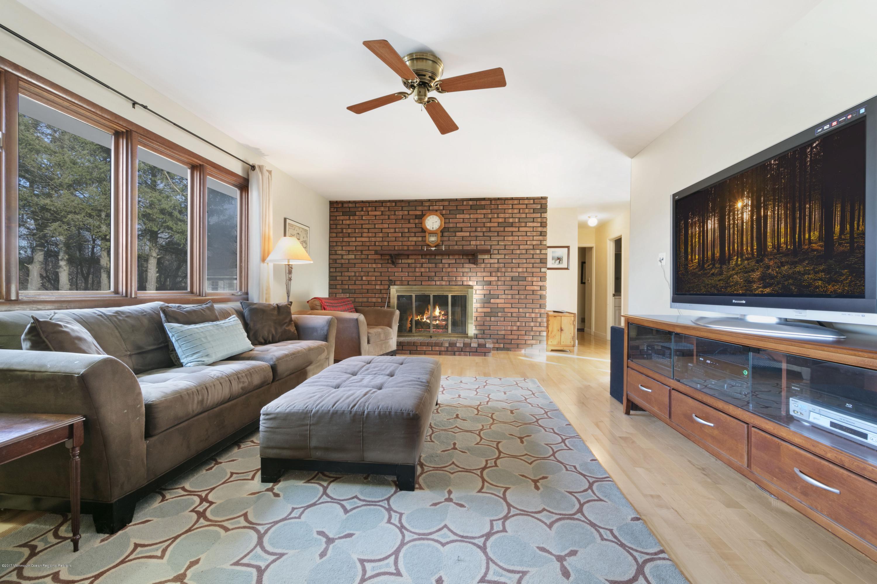 101 Stillwell Road Holmdel, NJ 07733 - Photo 8 of 24 family room2