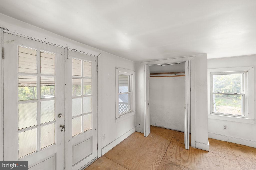 2860 Mayberry Road Taneytown, MD 21787 - Photo 11 of 31 an empty room with windows