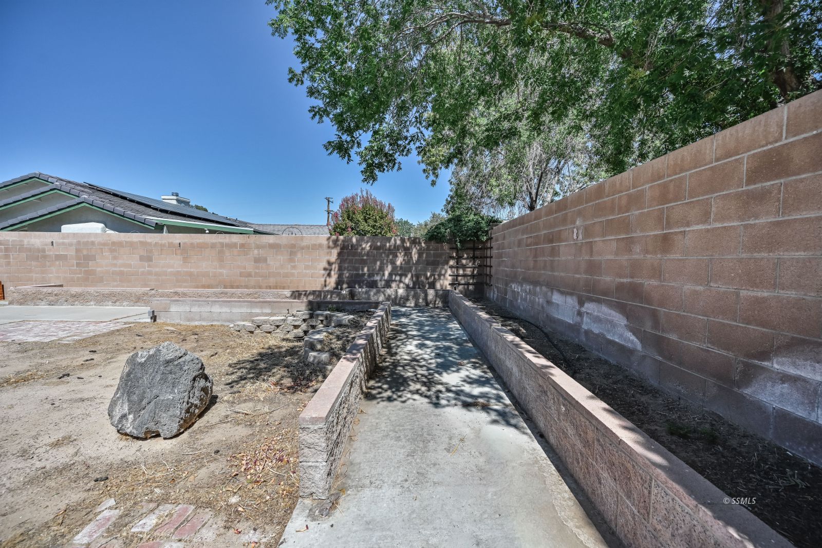 913 Margaret Avenue Ridgecrest, CA 93555 - Photo 35 of 38