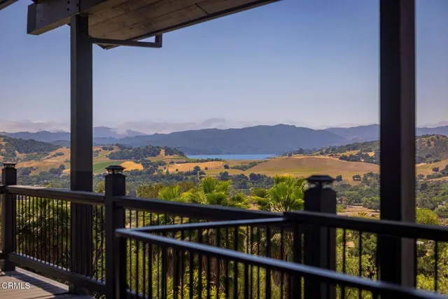 $1,550,000 | 10980 North Ventura Avenue, Oak View, CA 93022