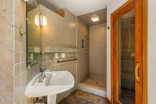 $1,550,000 | 10980 North Ventura Avenue, Oak View, CA 93022