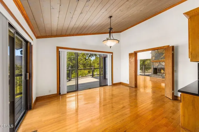 $1,550,000 | 10980 North Ventura Avenue, Oak View, CA 93022