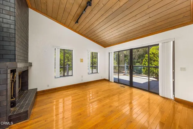 $1,550,000 | 10980 North Ventura Avenue, Oak View, CA 93022