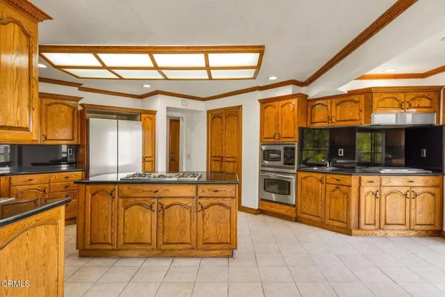 $1,550,000 | 10980 North Ventura Avenue, Oak View, CA 93022