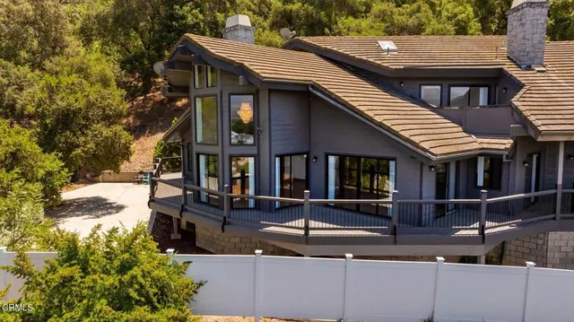 $1,550,000 | 10980 North Ventura Avenue, Oak View, CA 93022