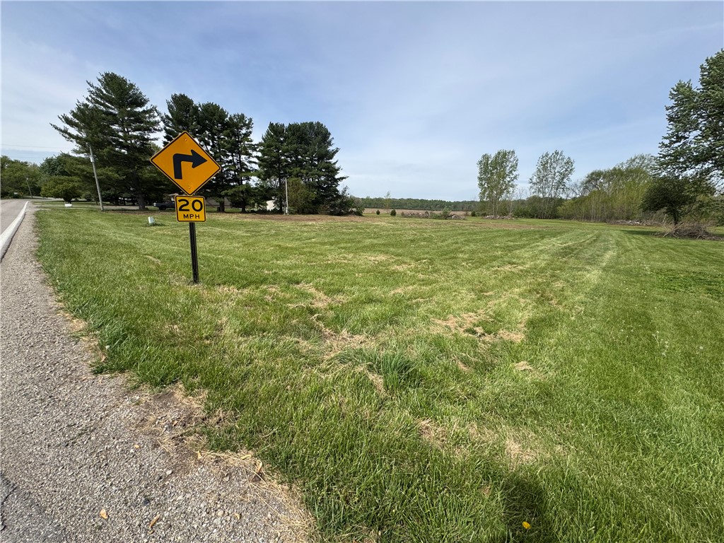 5400 Runkle Road St. Paris, OH 43072 - Photo 12 of 16 Expansive green acreage presents a prime opportunity for development or a private estate.
