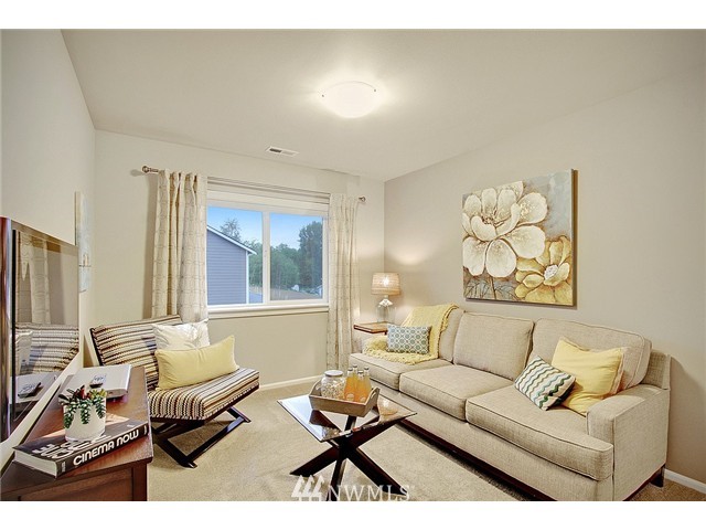 18569 115th Place Southeast Renton, WA 98055 - Photo 13 of 22
