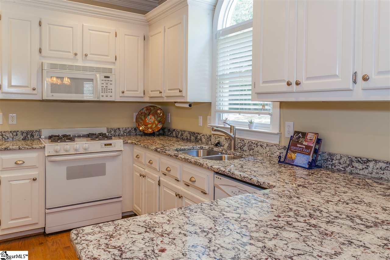 213 Quail Ridge Drive Simpsonville, SC 29680 - Photo 11 of 33 Gallery Image 11