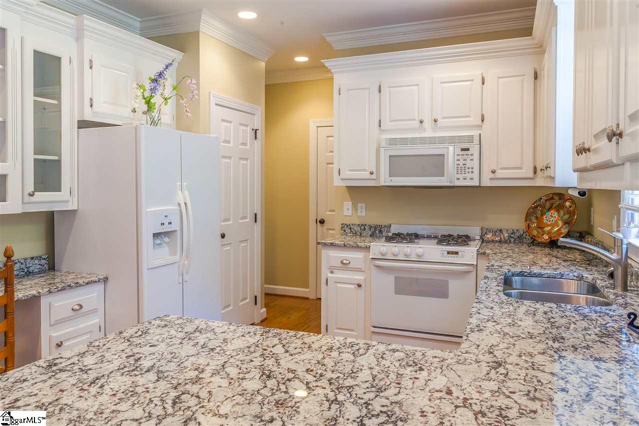 213 Quail Ridge Drive Simpsonville, SC 29680 - Photo 10 of 33 Gallery Image 10