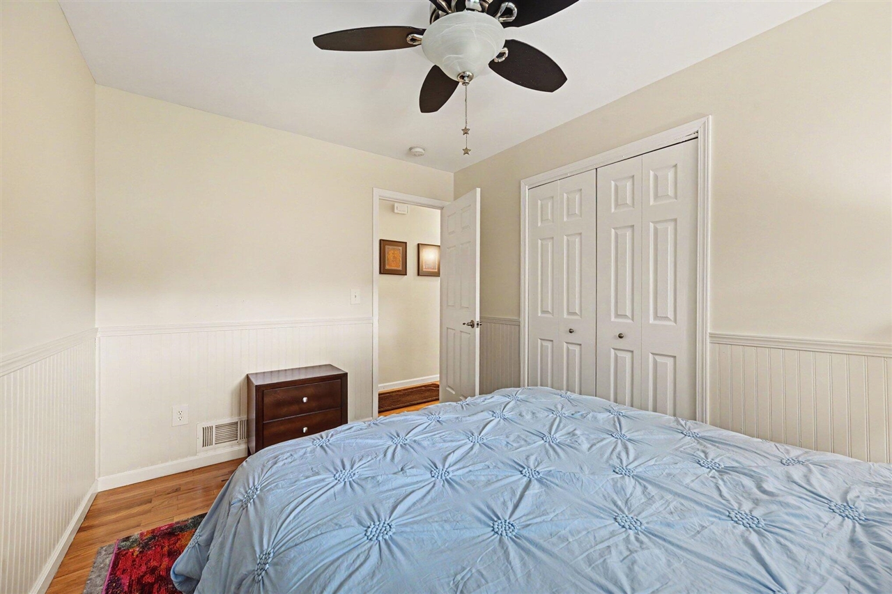 42967 Saxony Road Canton, MI 48187 - Photo 15 of 27