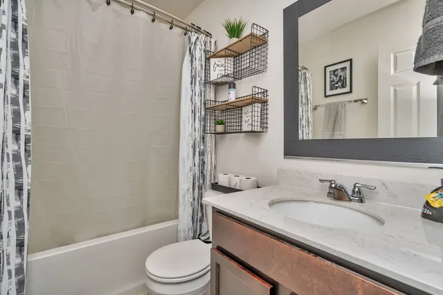 $379,999 | 6611 Eich Drive, Joliet, IL 60431