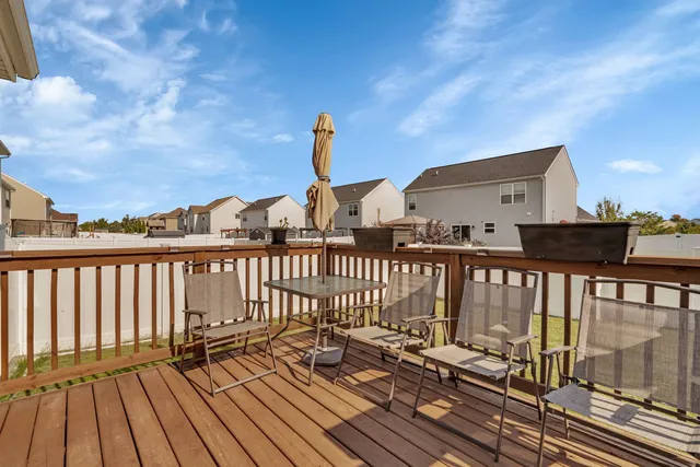 $379,999 | 6611 Eich Drive, Joliet, IL 60431