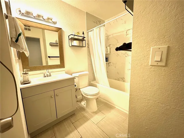 $3,400 | 1006 Acacia Street, Corona, CA 92879