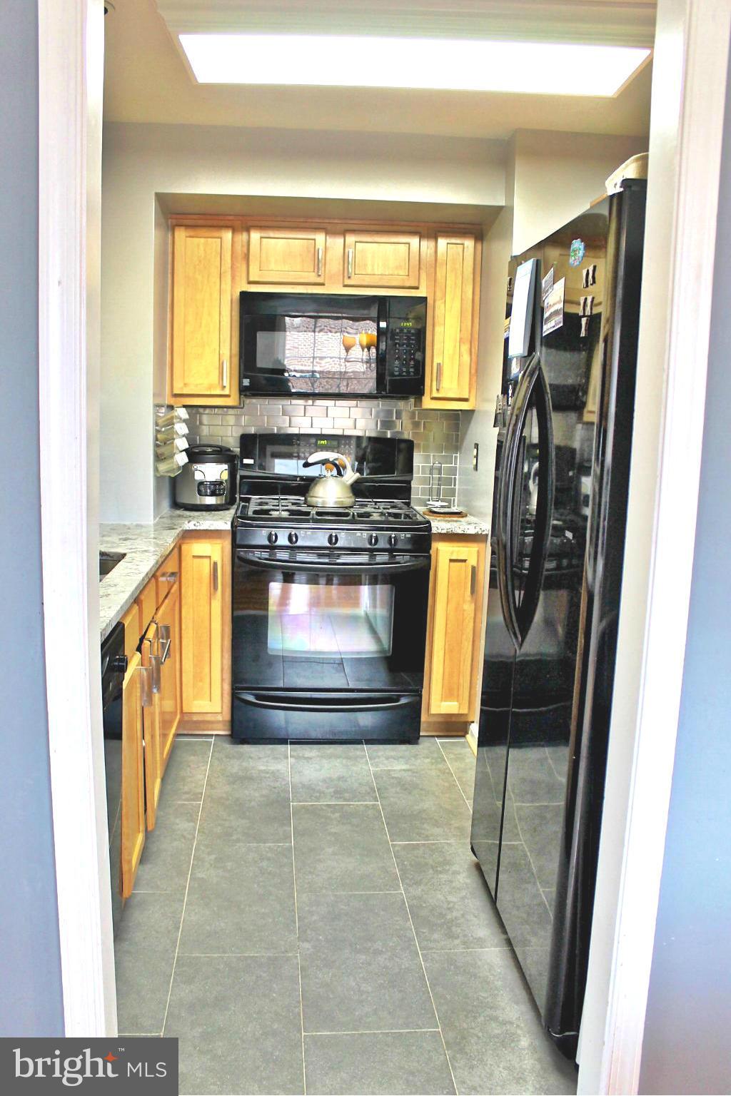 2732 Stanton Road Southeast Washington, DC 20020 - Photo 11 of 24 Kitchen