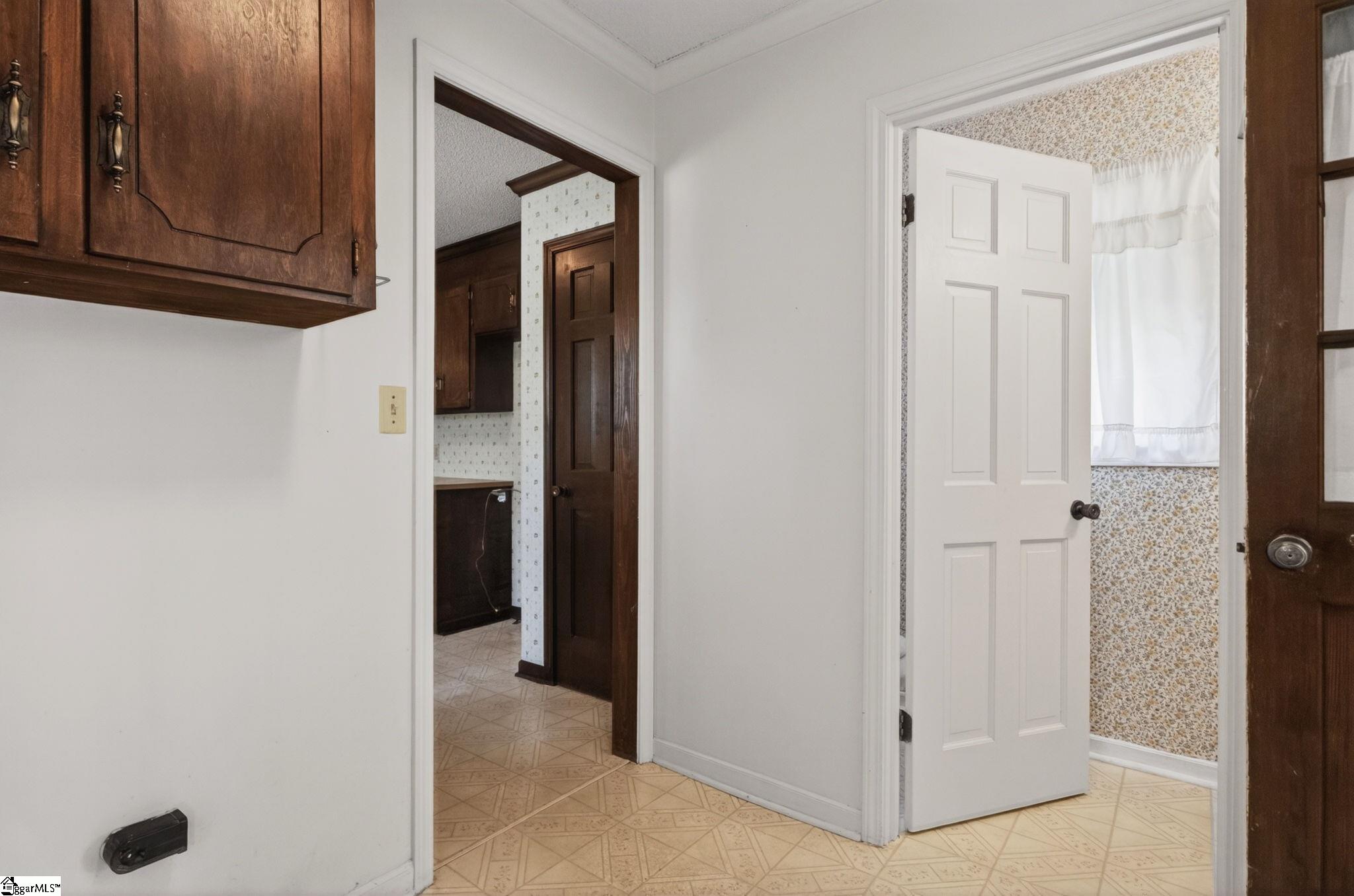 306 Hamby Drive Mauldin, SC 29607 - Photo 13 of 31
