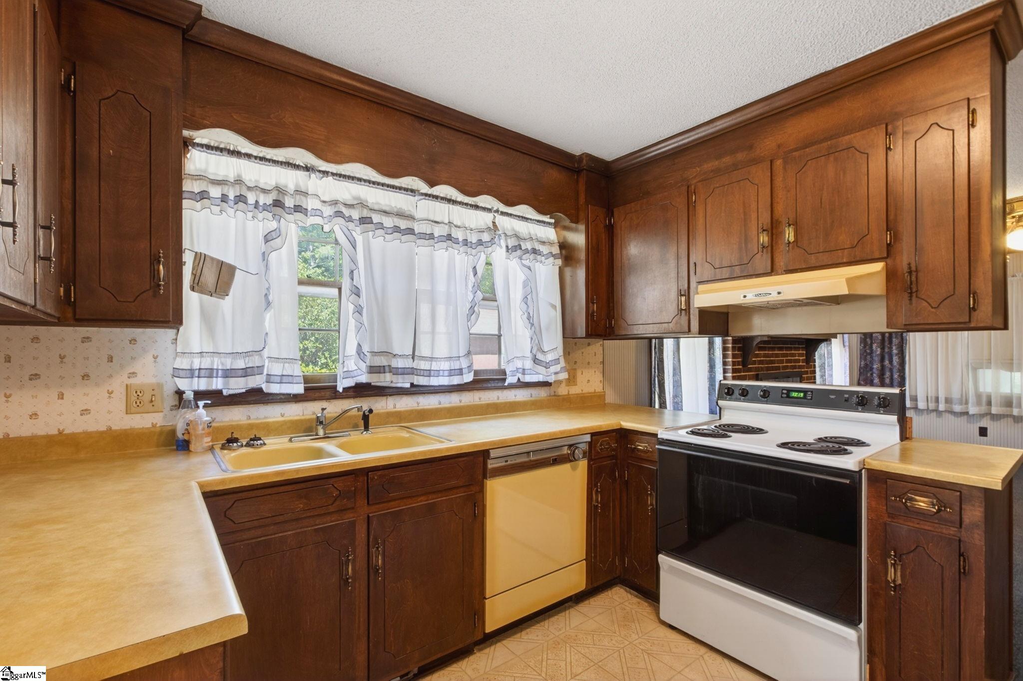 306 Hamby Drive Mauldin, SC 29607 - Photo 15 of 31