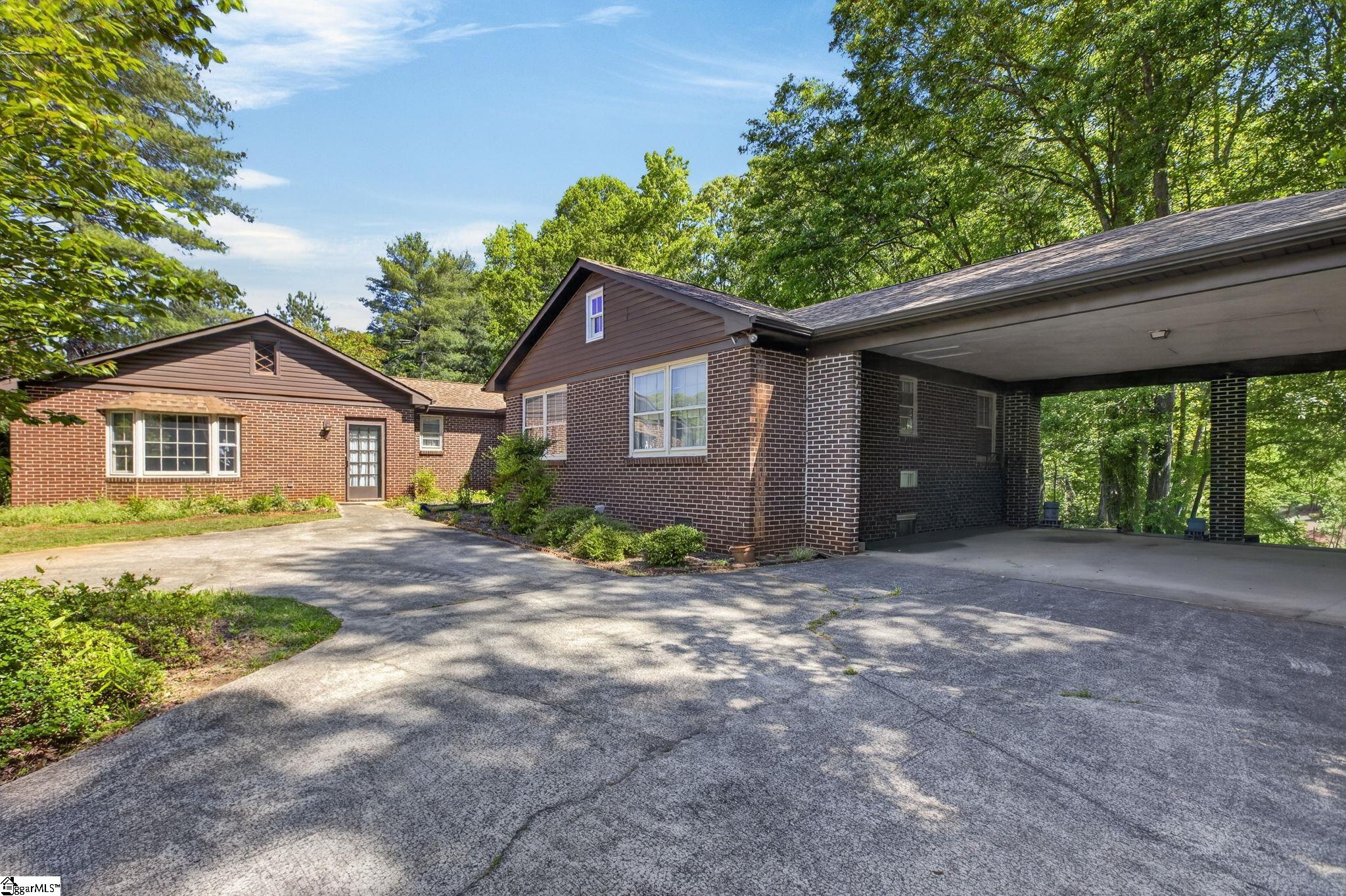 306 Hamby Drive Mauldin, SC 29607 - Photo 4 of 31