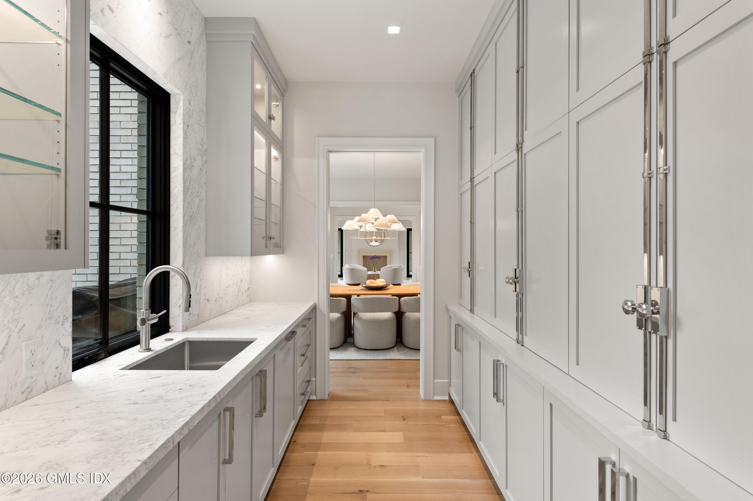 7 Parsonage Road Greenwich, CT 06830 - Photo 9 of 47 BUTLERS PANTRY