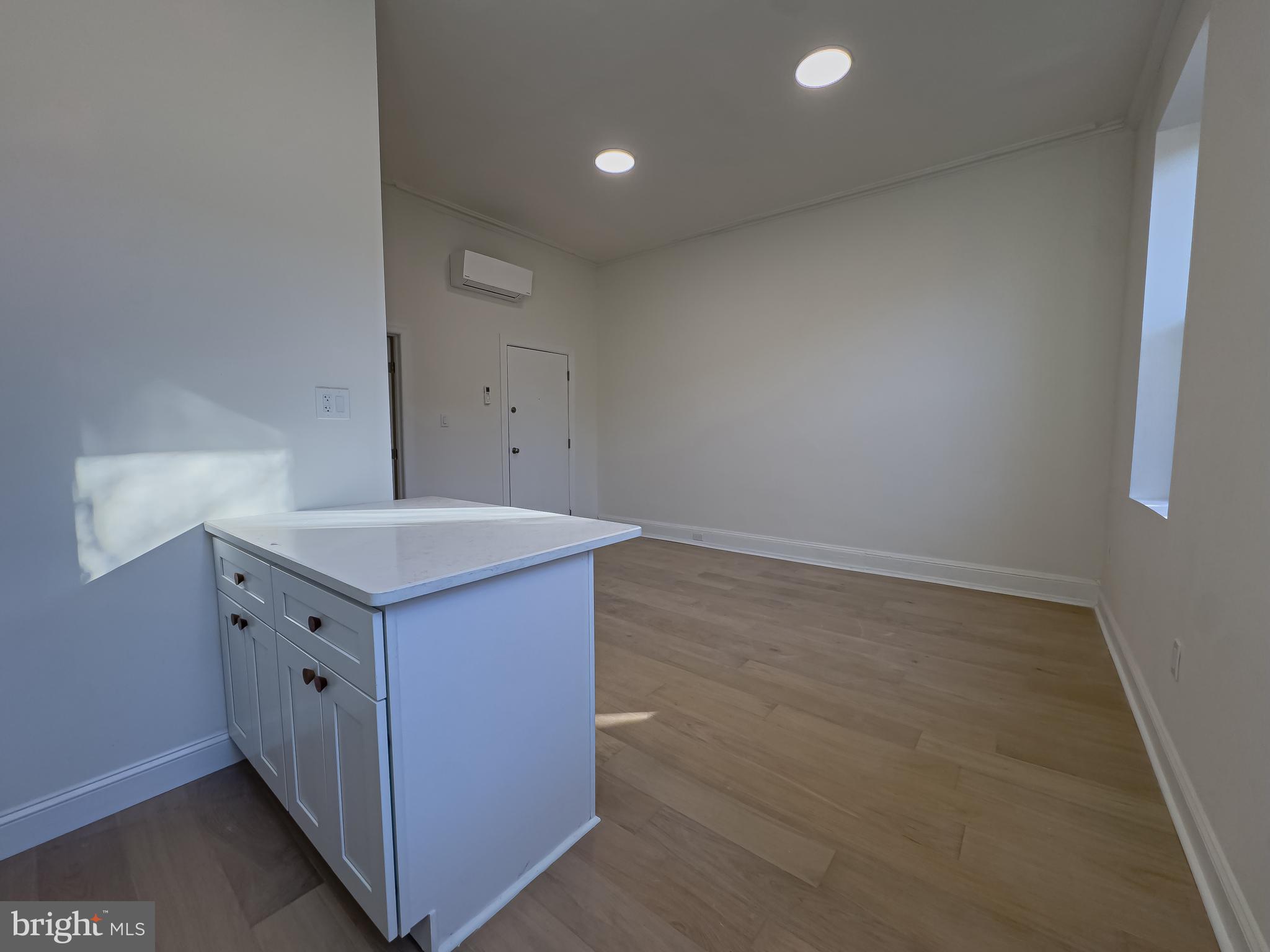 2039 Green Street, Unit 2F Philadelphia, PA 19130 - Photo 9 of 27