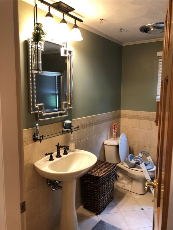 77 Winchester Drive Glocester, RI 02857 - Photo 34 of 50