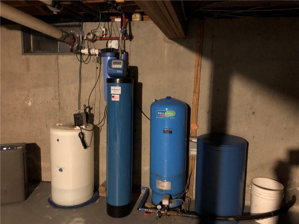 77 Winchester Drive Glocester, RI 02857 - Photo 39 of 50