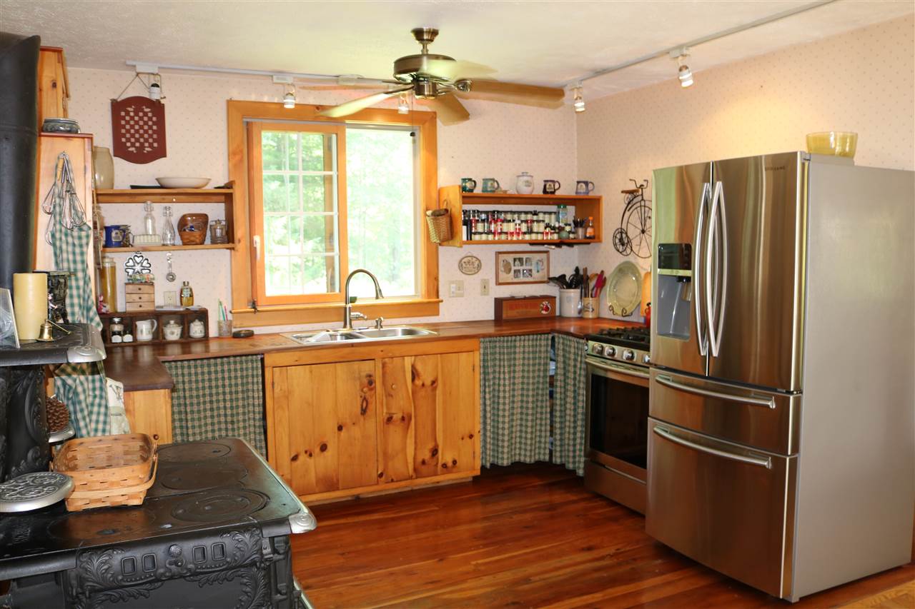 580 Hardscrabble Road Bristol, VT 05443 - Photo 3 of 28