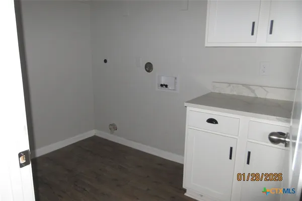 a close view of washer and dryer