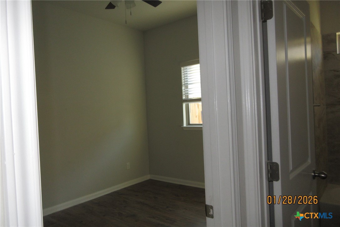 7311 Birdsnest Way Temple, TX 76502 - Photo 7 of 25 a view of a hallway