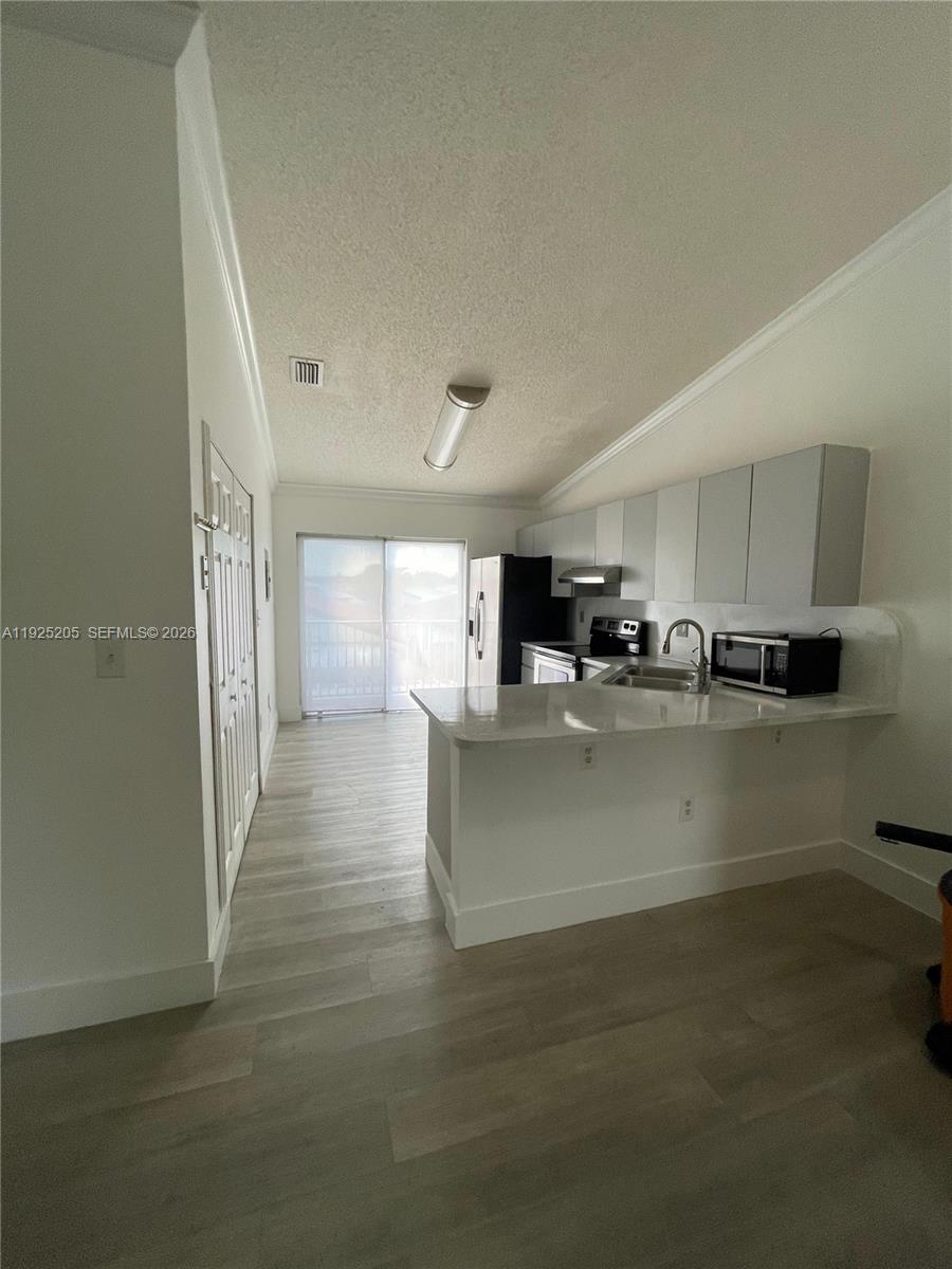 3375 West 76th Street, Unit 211 Hialeah, FL 33018 - Photo 14 of 21