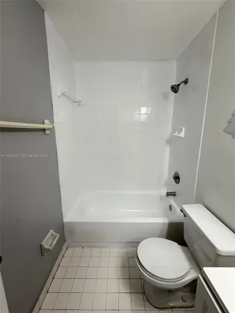 $299,997 | 3375 West 76th Street, Unit 211, Hialeah, FL 33018