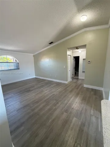 $290,997 | 3375 West 76th Street, Unit 211, Hialeah, FL 33018