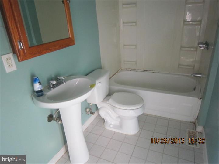 17 Spring Garden Street Riverside, NJ 08075 - Photo 13 of 16