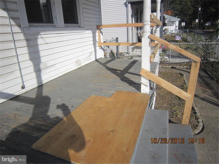 17 Spring Garden Street Riverside, NJ 08075 - Photo 3 of 16