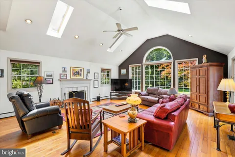 $799,999 | 841 Ivy Road, Ambler, PA 19002