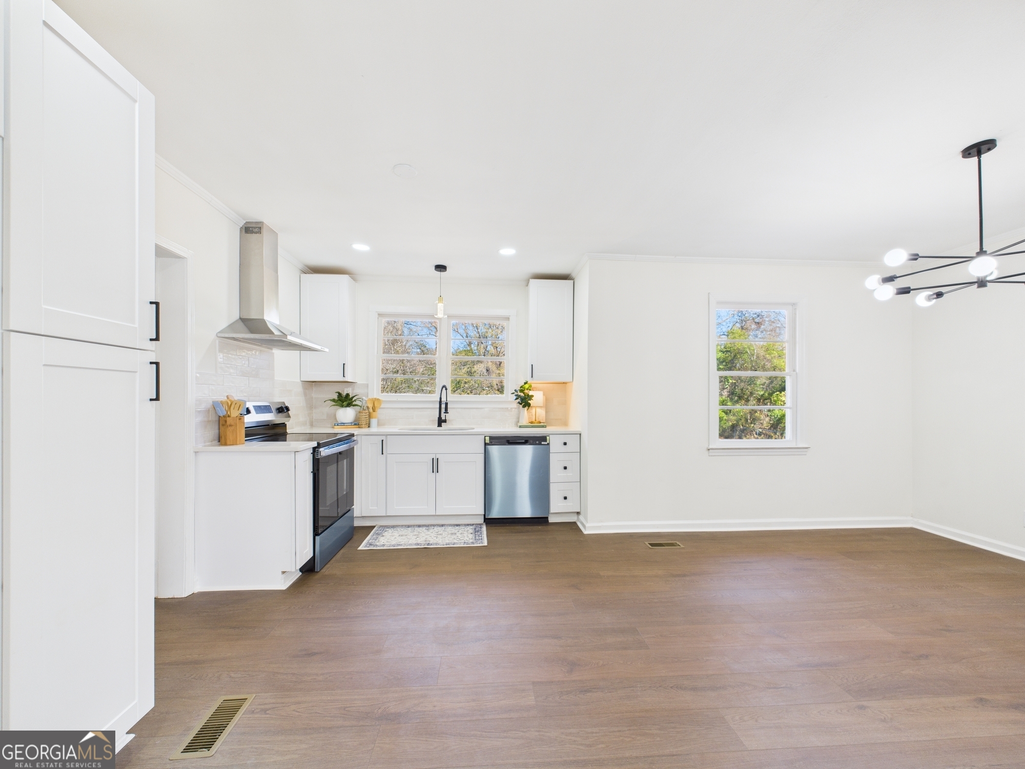 2489 Locksley Drive Macon, GA 31206 - Photo 12 of 42 a view of a kitchen with refrigerator and window