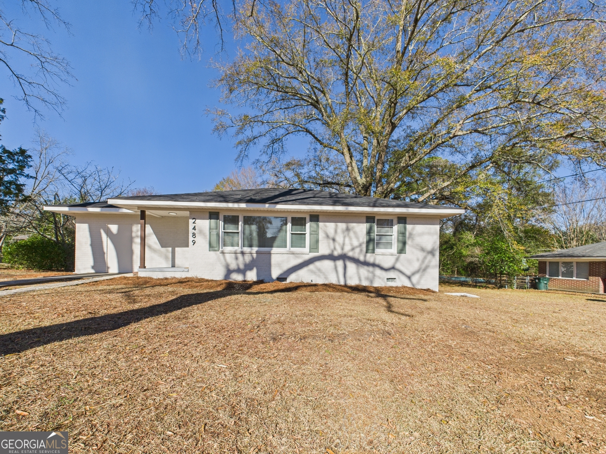 2489 Locksley Drive Macon, GA 31206 - Photo 40 of 42 front view of house with a yard