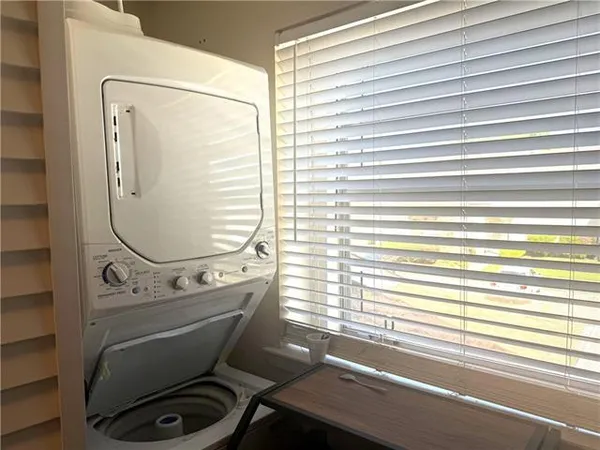 $112,000 | 3328 Timberlane Way Drive, Unit 107, Harvey, LA 70058
