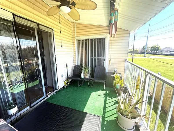 $112,000 | 3328 Timberlane Way Drive, Unit 107, Harvey, LA 70058