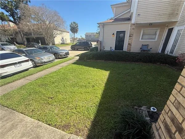 $112,000 | 3328 Timberlane Way Drive, Unit 107, Harvey, LA 70058