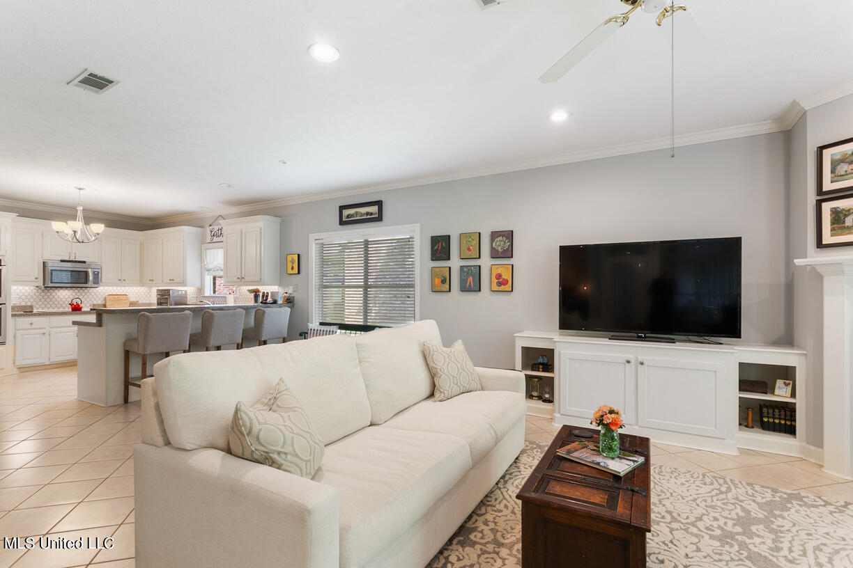136 Sunflower Road Madison, MS 39110 - Photo 10 of 40 136 Sunflower final-7