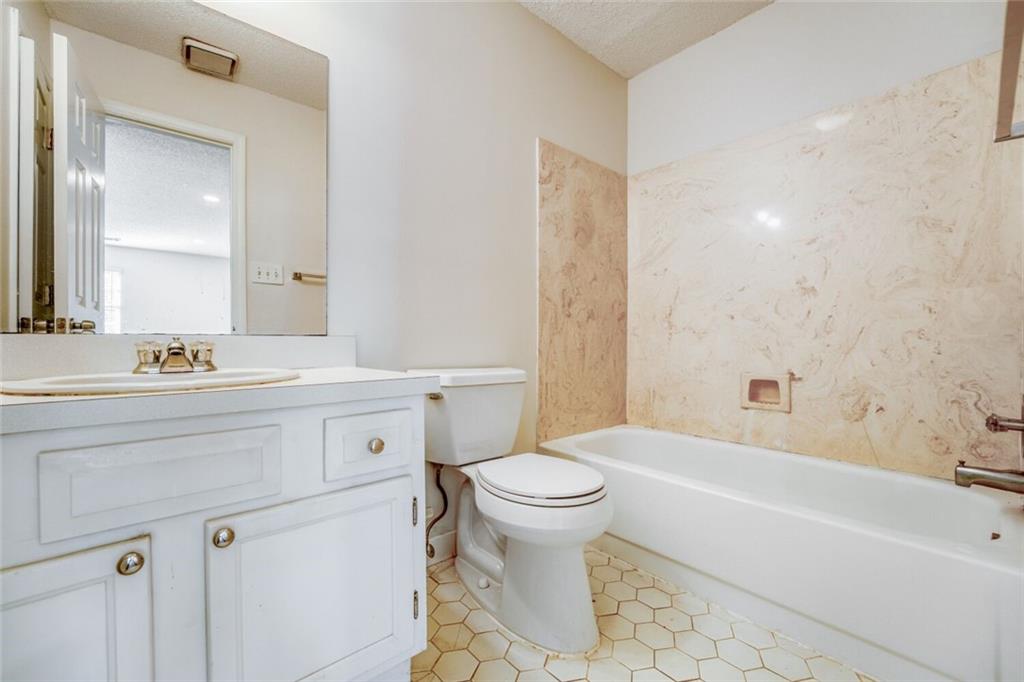 1750 Clairmont Road, Unit 4 Decatur, GA 30033 - Photo 18 of 53